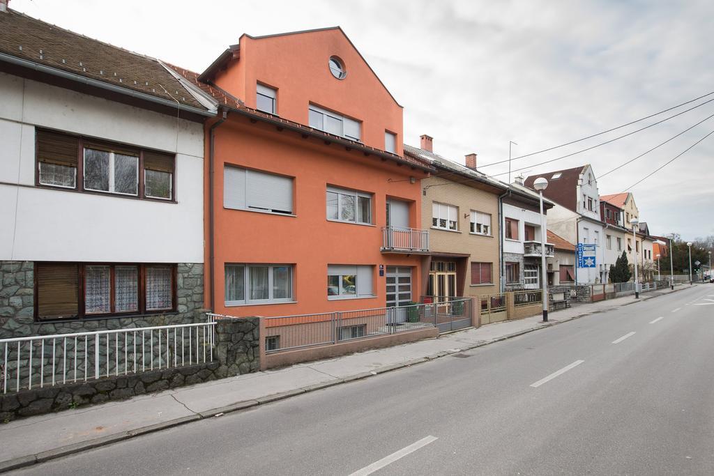 Apartment Max Zagreb Buitenkant foto