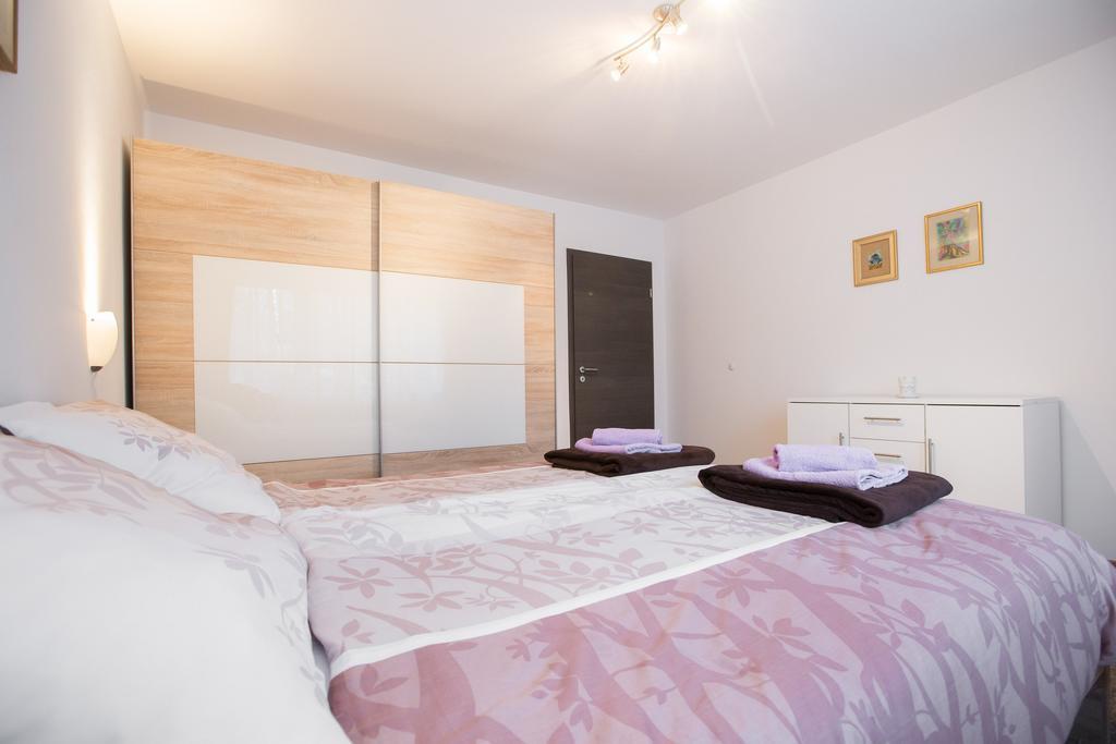 Apartment Max Zagreb Buitenkant foto